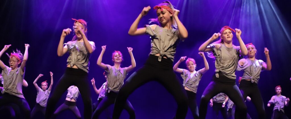Street-HipHop-Show-Dance