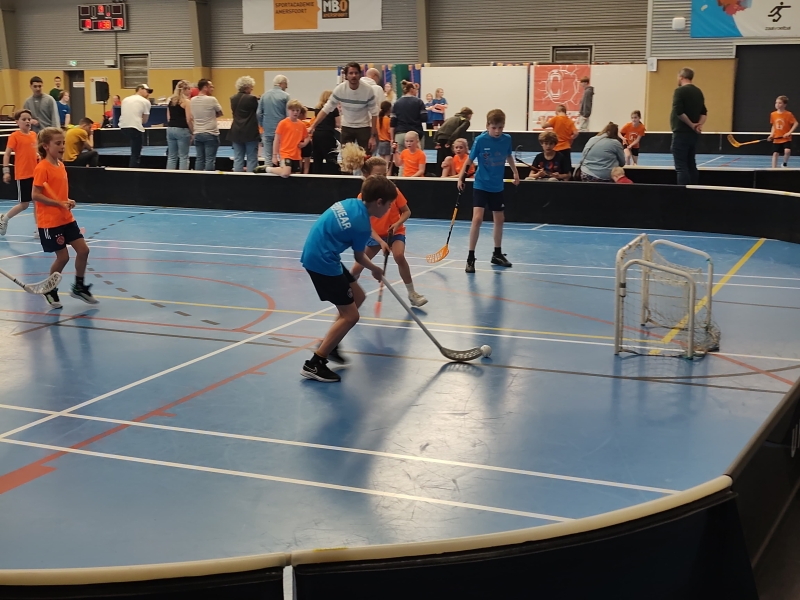 Floorball groep 3 t/m 8 VOL!!